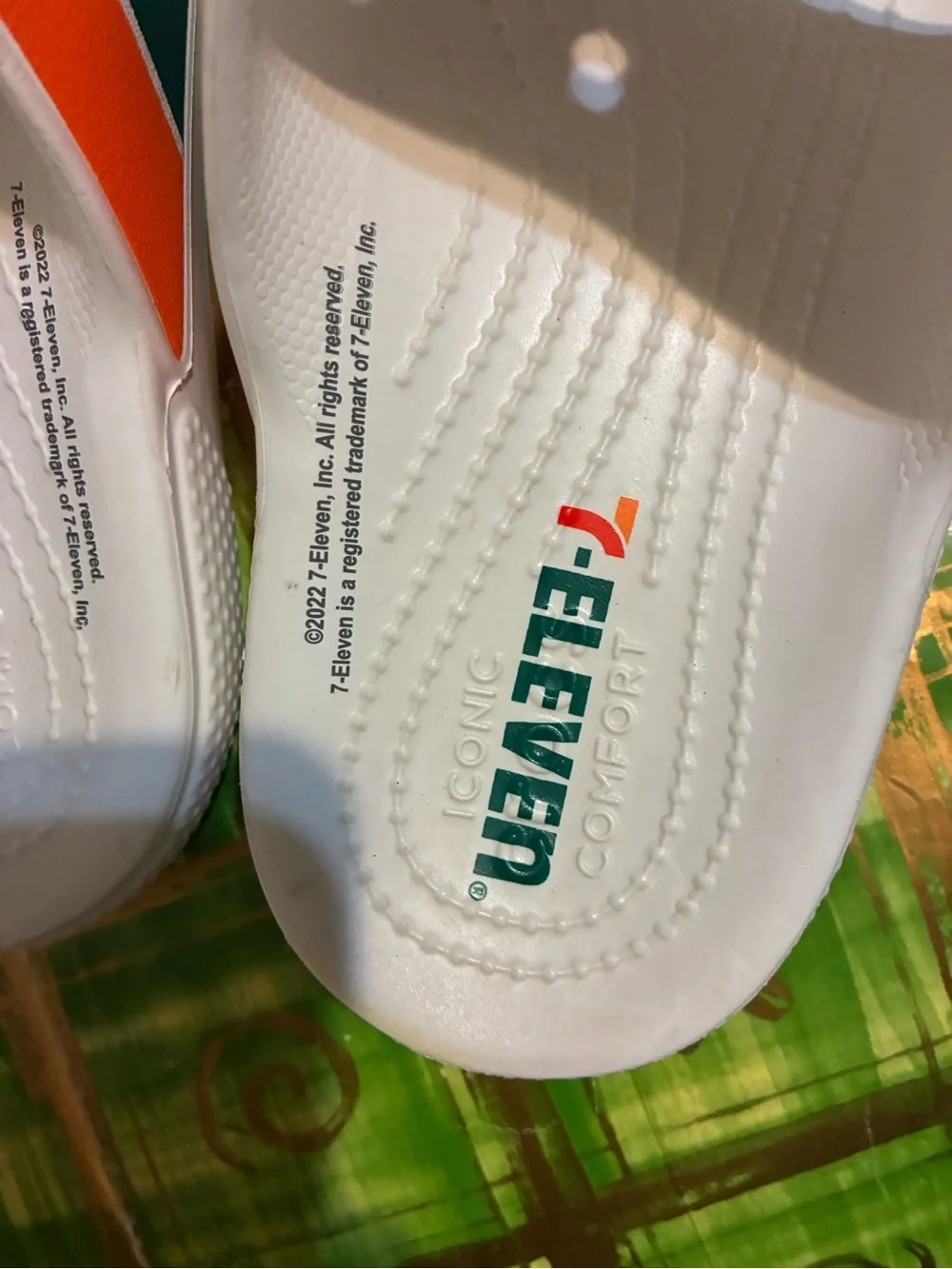 Adult size Crocs White, Green & Orange Slide Sandals Mens 7
